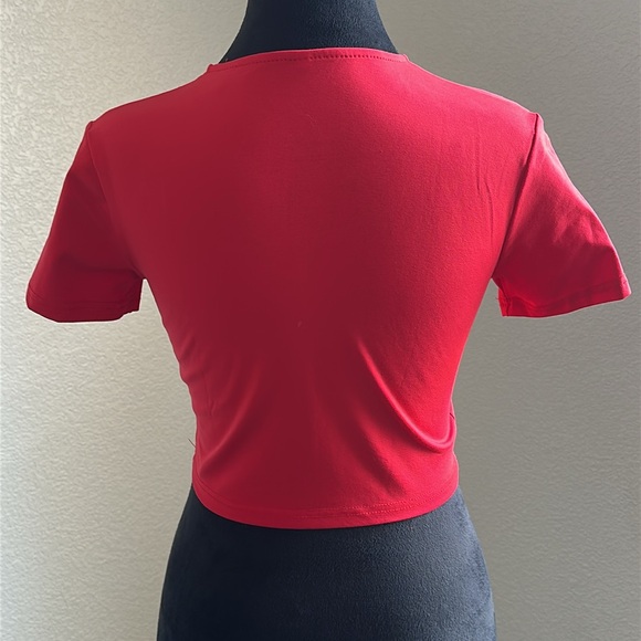 NWOT Women’s Quarter Zip Red Top - Picture 5 of 6